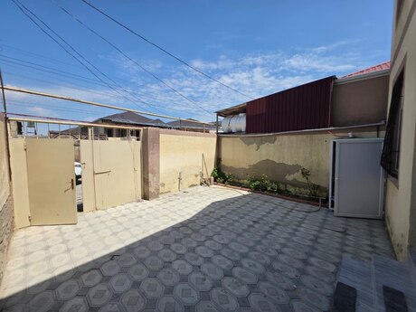 5 otaqlı həyət evi/bağ evi - Binə q. - 140 m²
