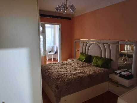 2 otaqlı köhnə tikili - Yeni Yasamal q. - 65 m²
