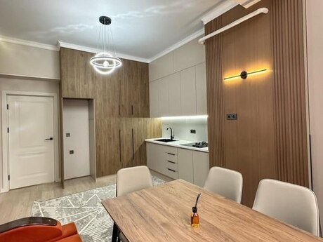 2-комн. новостройка - м. 28 мая - 50 м²