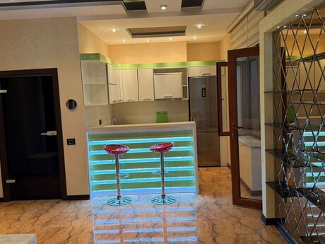 2-комн. новостройка - Насиминский  р. - 50 м²