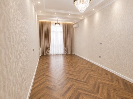 2-комн. новостройка - м. 28 мая - 95 м²