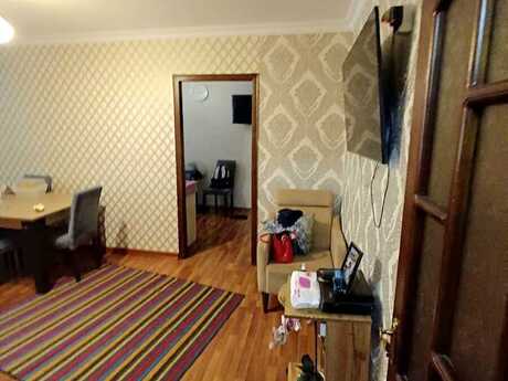 3-комн. вторичка - м. Халглар Достлугу - 60 м²
