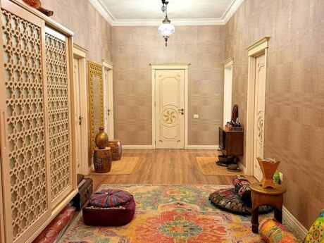 4 otaqlı yeni tikili - İnşaatçılar m. - 160 m²