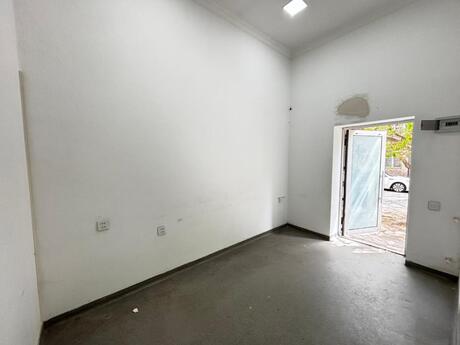 Объект - м. Кара Караев - 35 м²