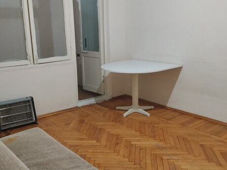 4-комн. вторичка - м. Гянджлик - 75 м²