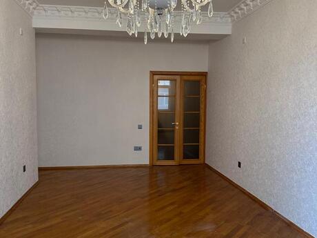 4-комн. новостройка - м. Ази Асланов - 125 м²