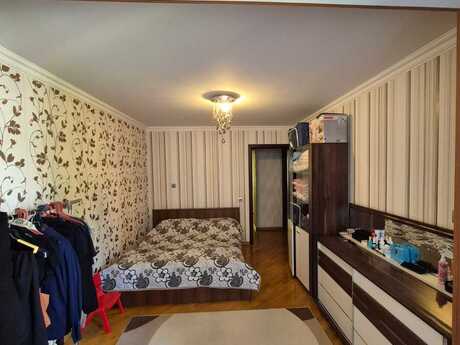 3-комн. вторичка - м. Низами - 73 м²