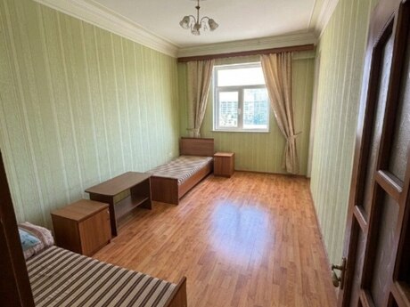 3-комн. новостройка - м. Нефтчиляр - 112 м²