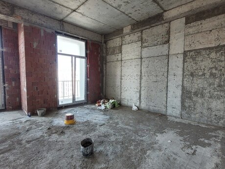 5-комн. новостройка - м. 8 ноября - 251 м²