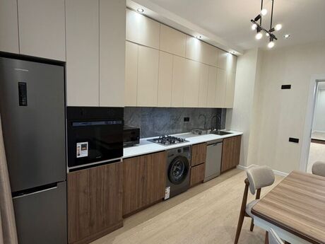 4-комн. новостройка - м. 20 января - 130 м²
