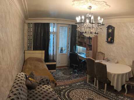 2-комн. вторичка - м. Элмляр Академиясы - 50 м²