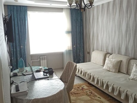 3 otaqlı köhnə tikili - Xalqlar Dostluğu m. - 66 m²