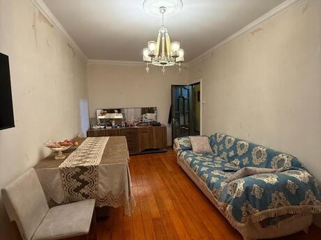 3 otaqlı köhnə tikili - Azadlıq Prospekti m. - 90 m²