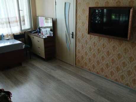 2 otaqlı köhnə tikili - Memar Əcəmi m. - 52 m²