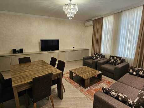 2 otaqlı köhnə tikili - İçəri Şəhər m. - 76 m²