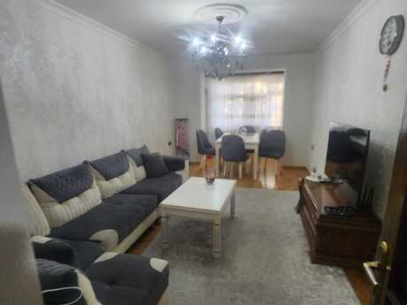 2-комн. вторичка - м. Халглар Достлугу - 65 м²