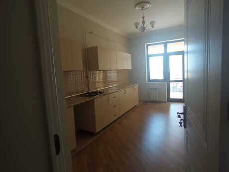 3-комн. новостройка - Сабаильский р. - 110 м²