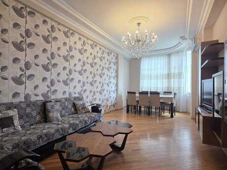 3 otaqlı yeni tikili - İnşaatçılar m. - 110 m²
