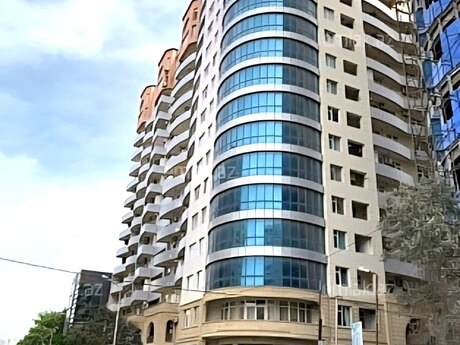 4-комн. новостройка - м. Шах Исмаил Хатаи - 120 м²