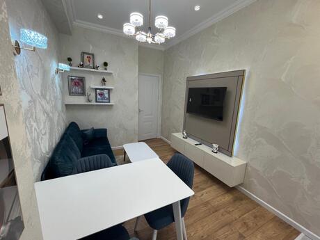 2-комн. новостройка - м. Кара Караев - 45 м²
