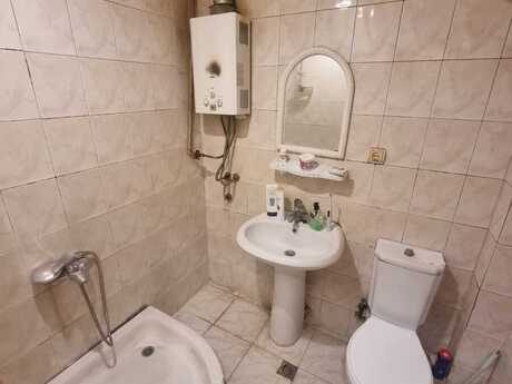 2-комн. вторичка - м. Иншаатчылар - 45 м²