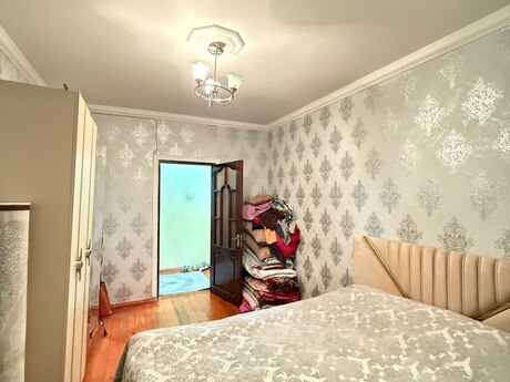 3-комн. вторичка - м. Азадлыг проспекти - 90 м²