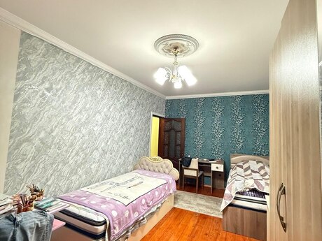 3-комн. вторичка - м. Азадлыг проспекти - 90 м²