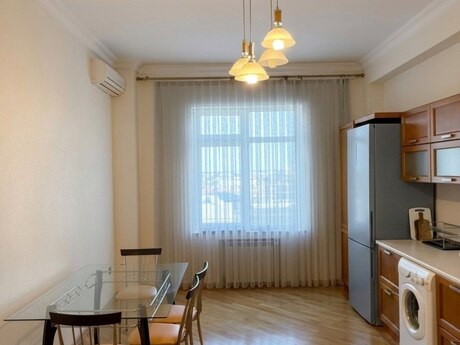 2-комн. новостройка - м. Низами - 125 м²