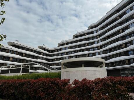 3 otaqlı yeni tikili - Ağ şəhər q. - 162 m²