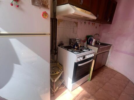 3-комн. вторичка - м. Низами - 85 м²