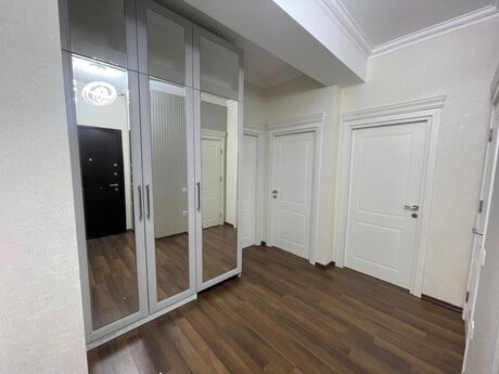 2-комн. новостройка - м. 20 января - 80 м²