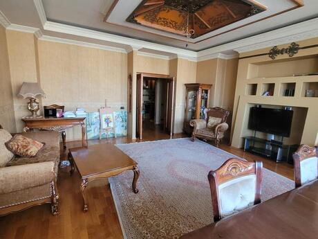 2-комн. новостройка - м. Иншаатчылар - 92 м²