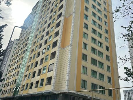 4 otaqlı yeni tikili - Nəsimi r. - 170 m²