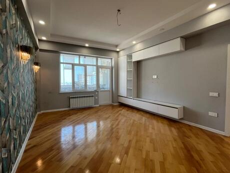 3-комн. новостройка - м. Насими - 120 м²