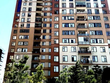 4-комн. новостройка - м. Ичеришехер - 181 м²