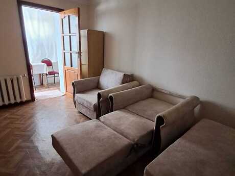 2-комн. вторичка - м. Элмляр Академиясы - 34 м²