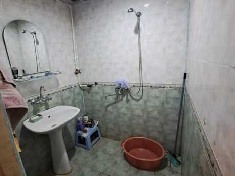 2 otaqlı köhnə tikili - Həzi Aslanov m. - 60 m²