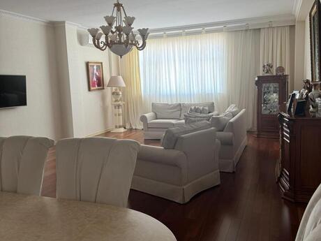 6-комн. новостройка - м. 8 ноября - 350 м²