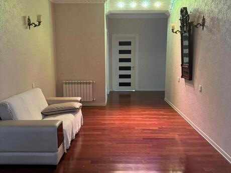 6-комн. новостройка - м. 8 ноября - 350 м²