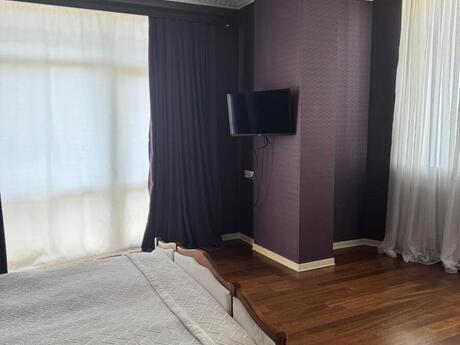 6-room apartment, 350 m², 8 Noyabr: 750 000 ₼ 5
