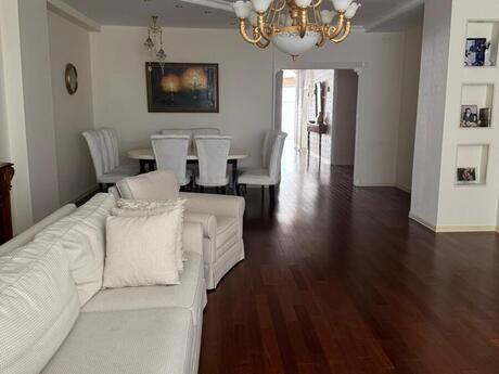 6-комн. новостройка - м. 8 ноября - 350 м²