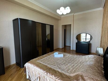 3 otaqlı yeni tikili - Sahil m. - 150 m²