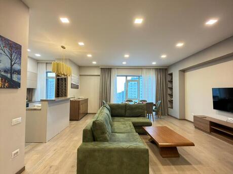3 otaqlı yeni tikili - Nizami m. - 125 m²