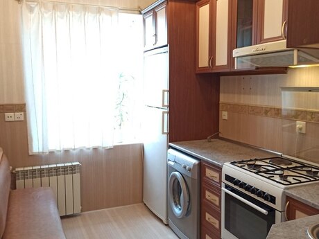 2-комн. вторичка - м. Кероглу - 60 м²
