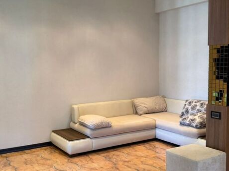 1-комн. новостройка - Насиминский  р. - 50 м²