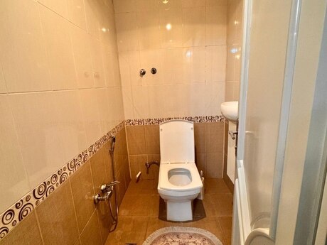 3 otaqlı yeni tikili - 8-ci mikrorayon q. - 105 m²