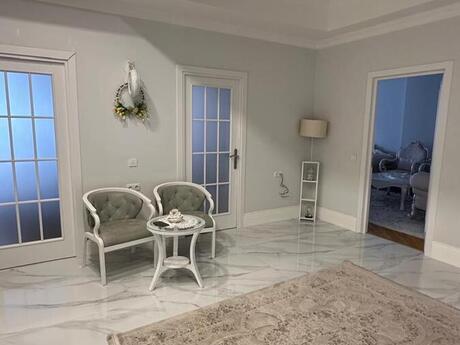 3-комн. новостройка - м. Элмляр Академиясы - 157 м²