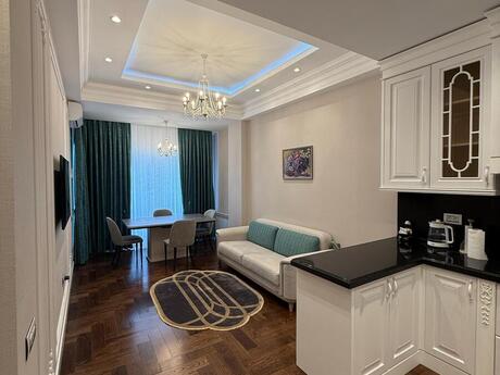 2-комн. новостройка - м. 8 ноября - 70 м²
