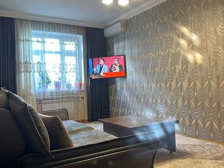 2-комн. вторичка - м. Ахмедлы - 65 м²