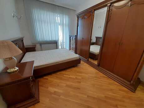 3 otaqlı yeni tikili - İnşaatçılar m. - 120 m²